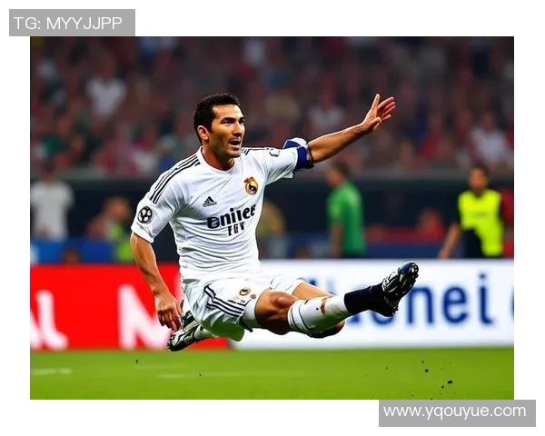 四字足球明星的传奇故事与辉煌成就盘点